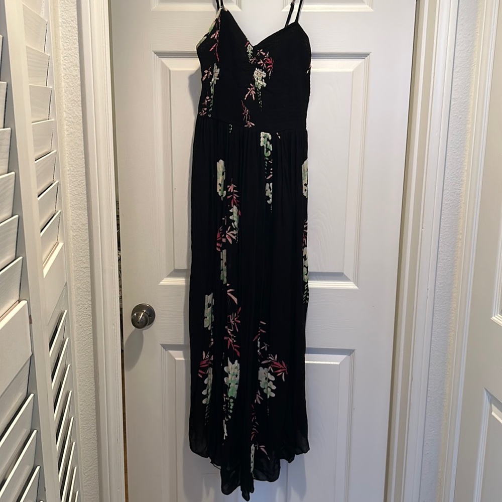 NWT tags free people dress, size M. Beautiful print.